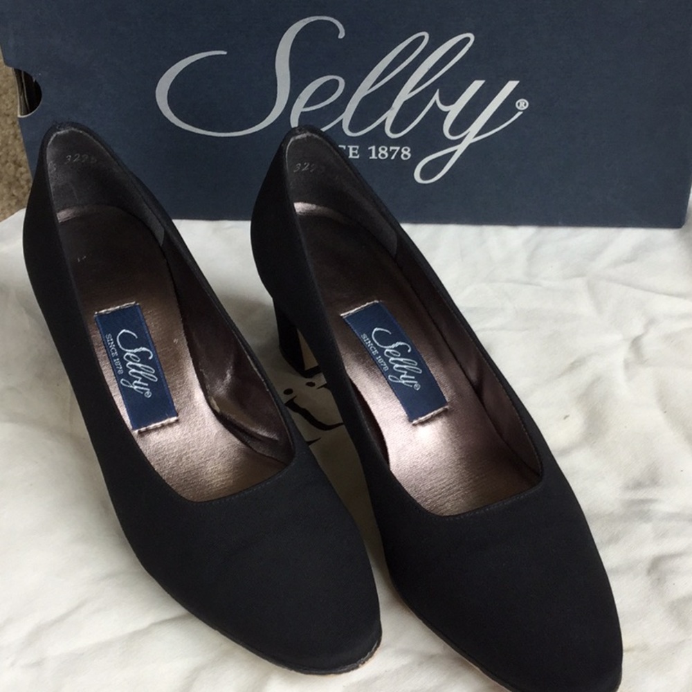 🌟SELBY Black Pump/Court shoe 👠
